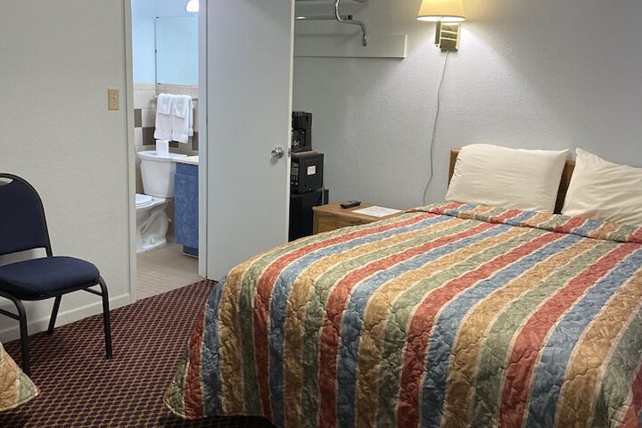 Room 31 of 34