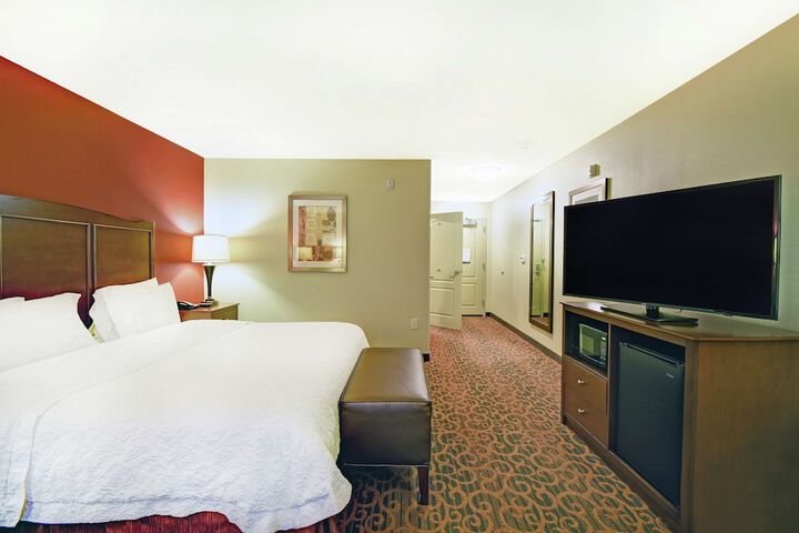 Room 15 of 48