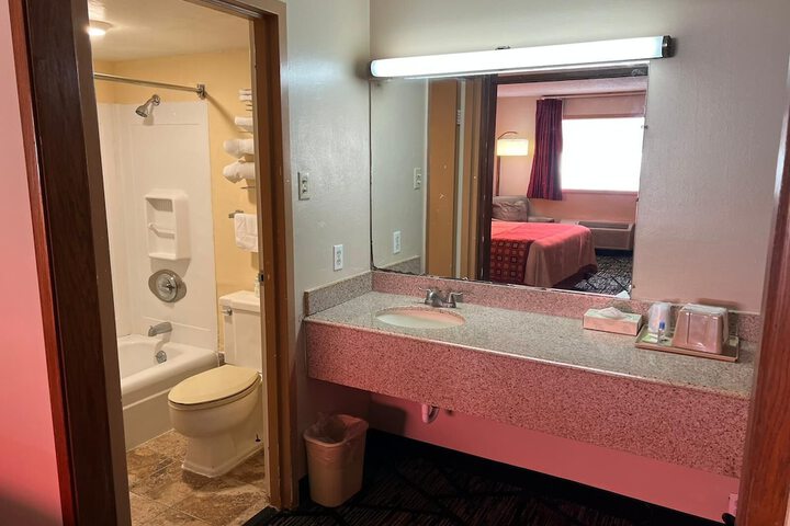 Room 12 of 14