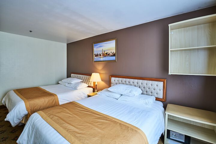 Room 21 of 54