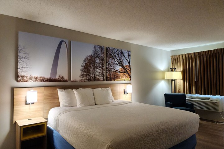 Days Inn by Wyndham Collinsville / St. Louis