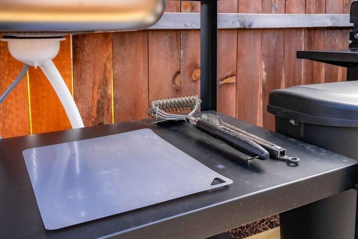 Urban Glamping Oasis: Comfort & Adventure Combined
