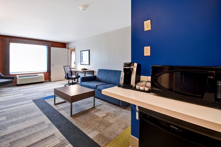 Room 21 of 40
