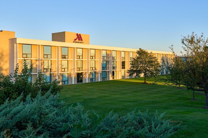 Hotel 2 of 68