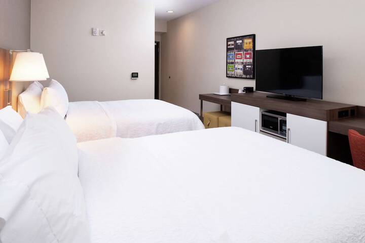 Hampton Inn & Suites Buena Park