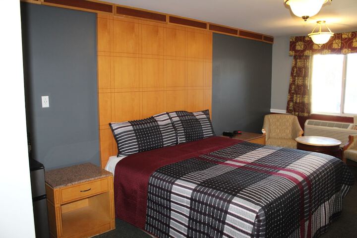 Room 43 of 99