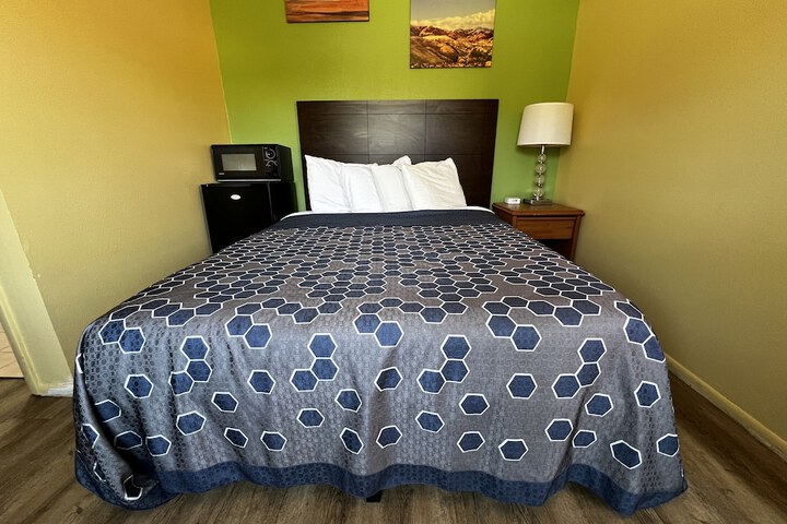 Room 37 of 39