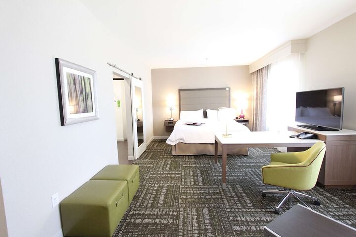 Room 34 of 74