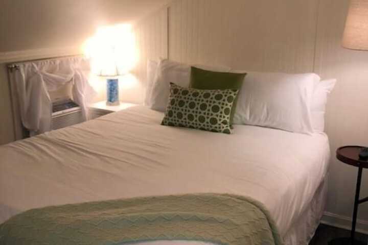 Ocean Glass Inn