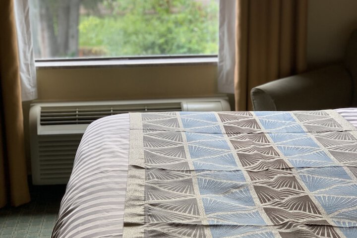 Room 27 of 36