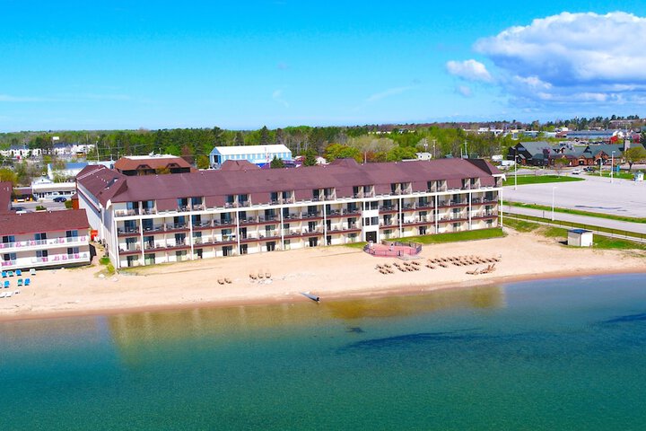Best Western Plus Dockside Waterfront Inn