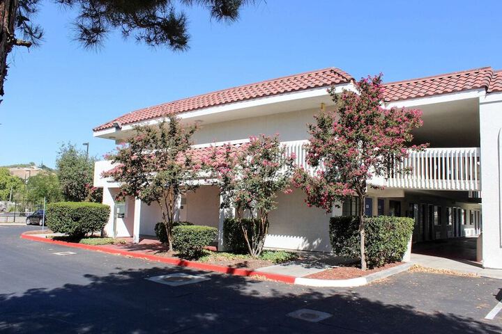 MOTEL 6 PASO ROBLES