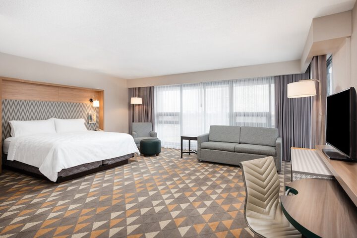 Holiday Inn Toronto Airport East by IHG