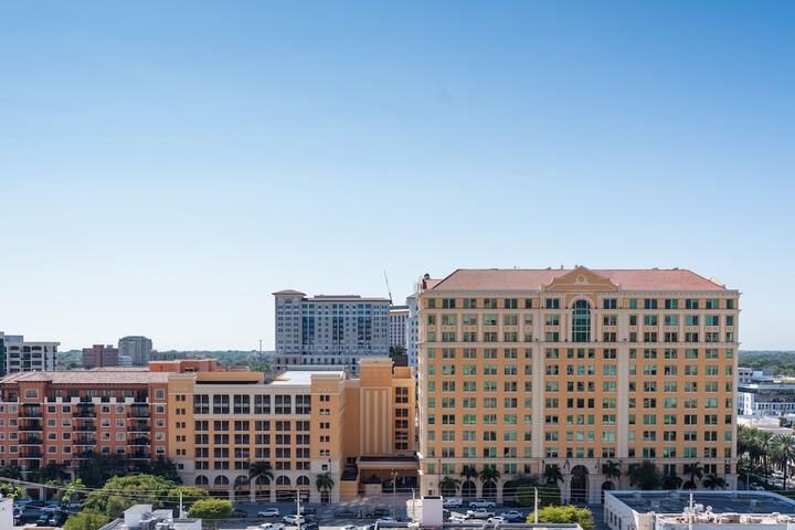 Hotel Colonnade Coral Gables Autograph Collection
