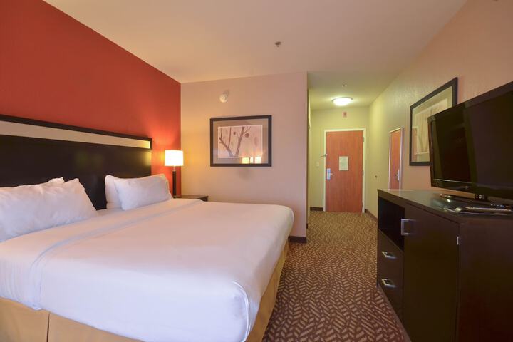 Room 18 of 47