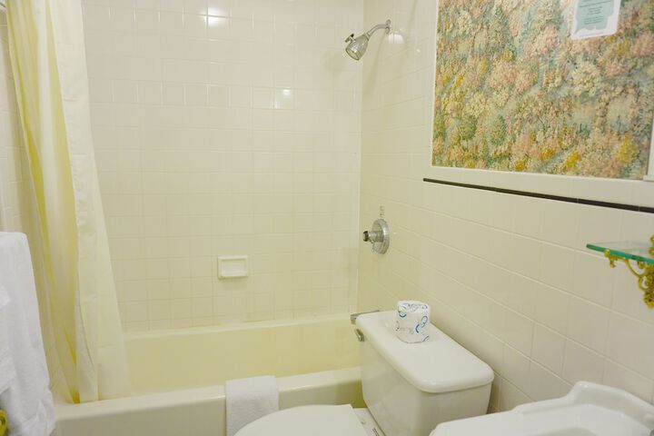 Room 44 of 89