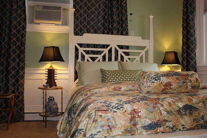 Room 28 of 58