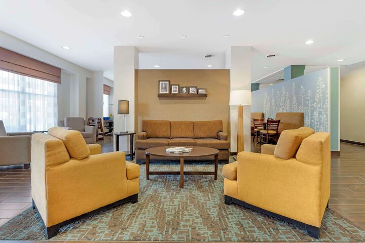 Sleep Inn & Suites Cumberland - LaVale