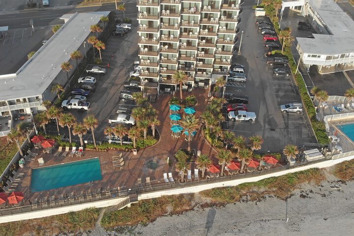 Nautilus Inn
