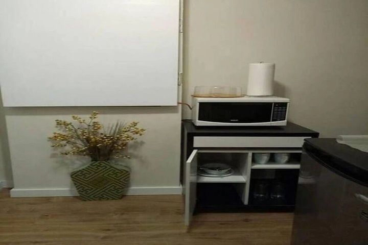 Beautiful Furnished Basement Suite in Airdrie
