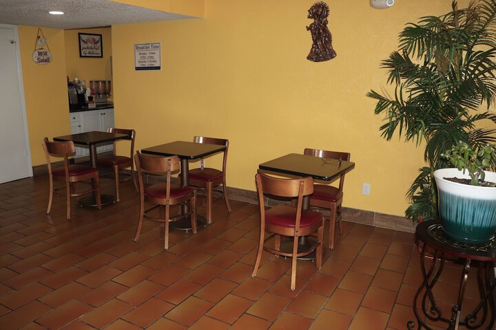 Chaparral Motel