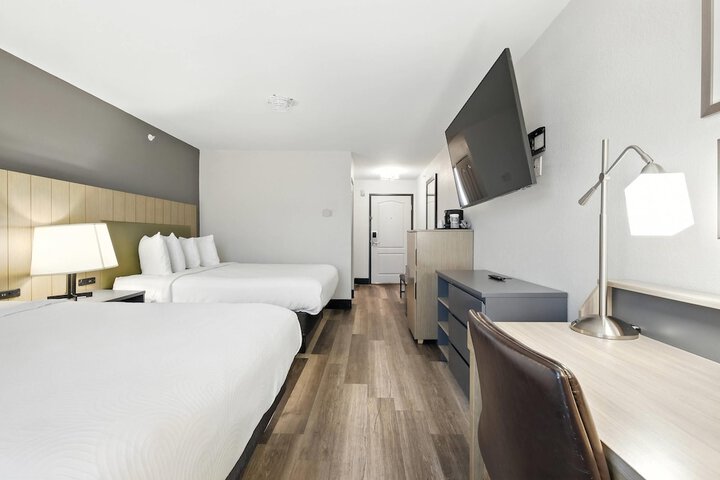 Country Inn & Suites by Radisson Merrillville, IN