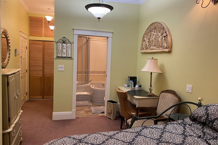 Ocean Breeze B & B