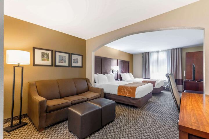 Comfort Suites Port Allen - Baton Rouge