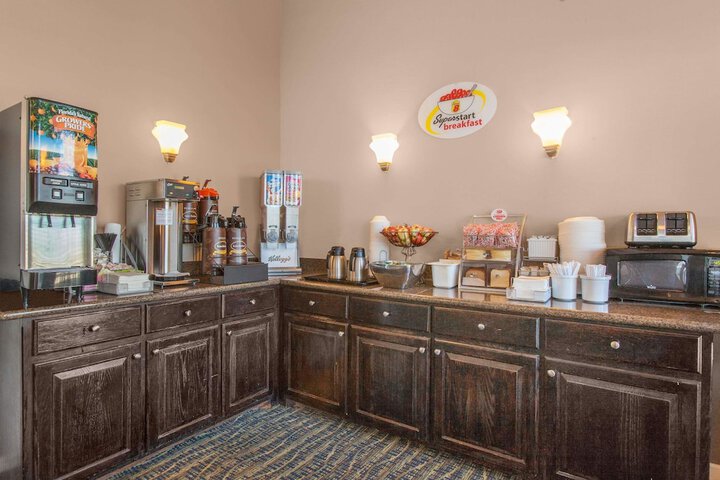 Breakfast/Coffee Service 19 of 19