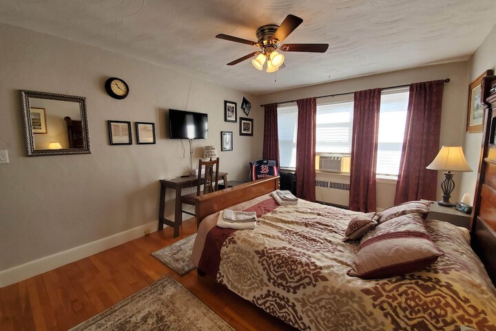 Room 35 of 47