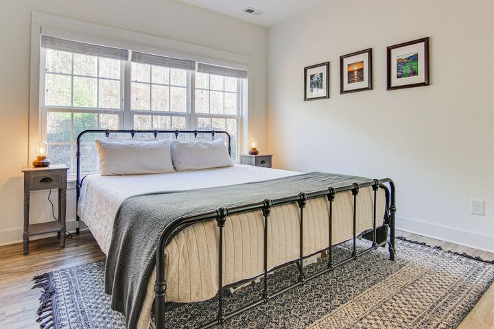 Family Holiday Retreat! Mtn-view Blue Ridge Home