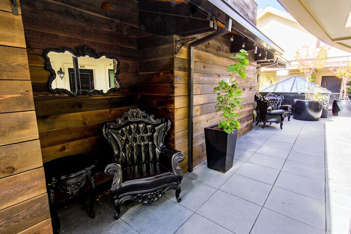 Hotel Exterior 42 of 44