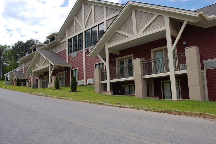 Hotel 12 of 150