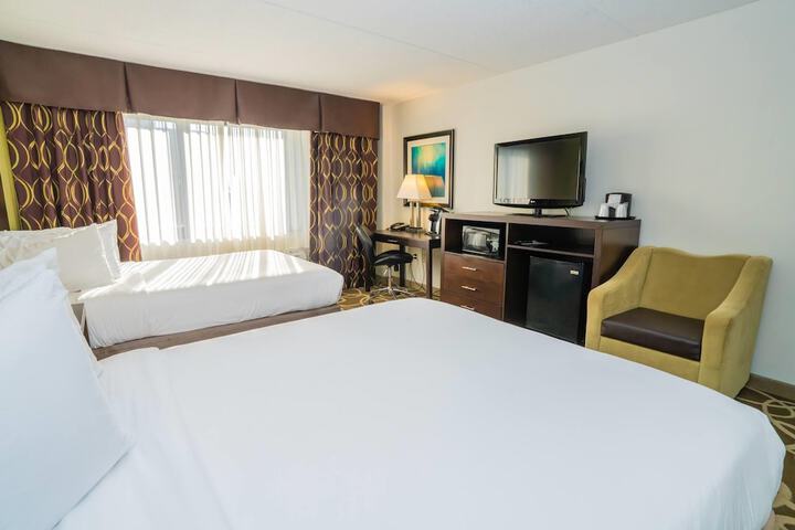 Elimwood Hotel a Ramada by Wyndham