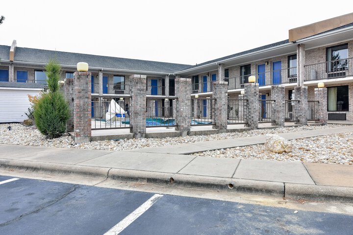 Motel 6 Kenly NC