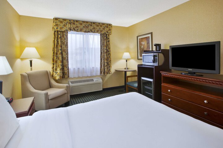 Room 14 of 23
