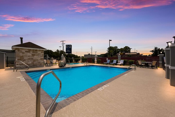 Pool 5 of 28