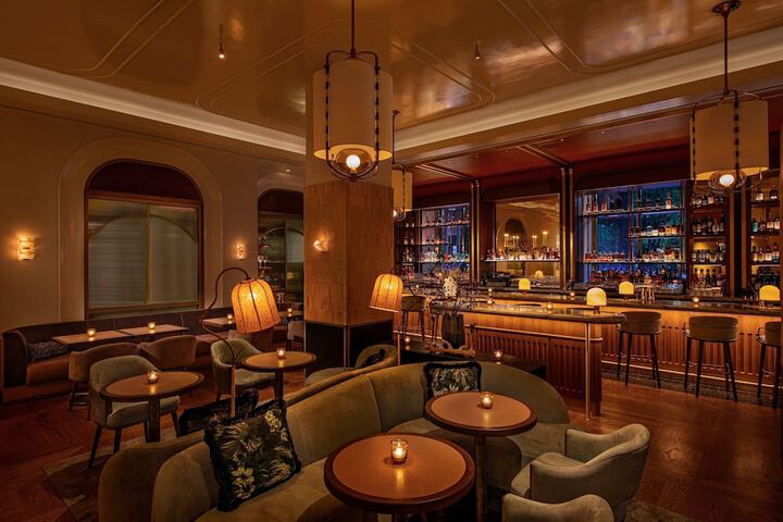 Lounge 145 of 162