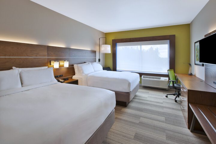 Room 20 of 33