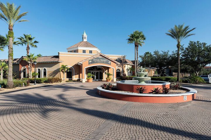 Villas at Regal Palms