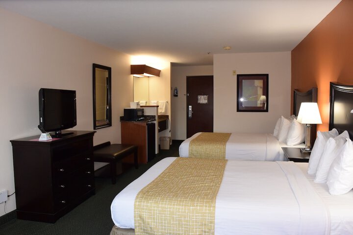 Travelodge Suites by Wyndham Newberg