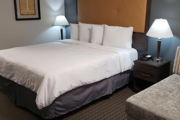 Room 10 of 21