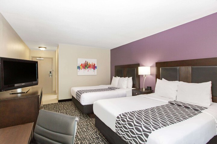 La Quinta Inn & Suites by Wyndham Blue Springs