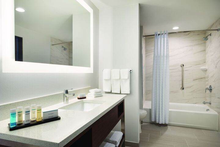 Embassy Suites by Hilton Noblesville Indianapolis Convention Center