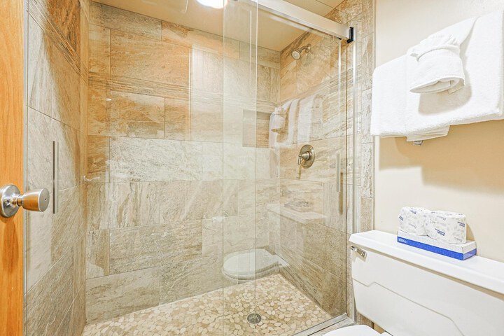 Summit House 2 bed 2 bath B