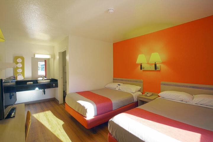 Room 29 of 43