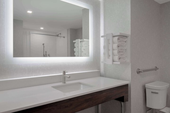 Hampton Inn by Hilton Brampton Toronto