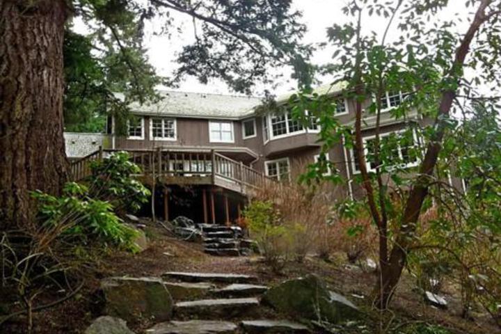 Hideaway Lodge Bed & Breakfast
