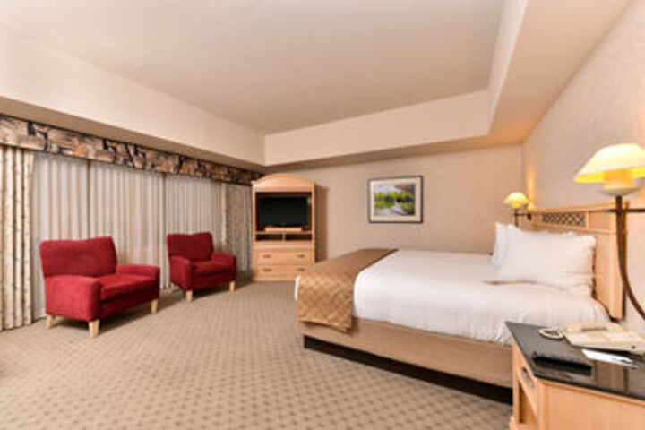 Edward Hotel and Convention Center