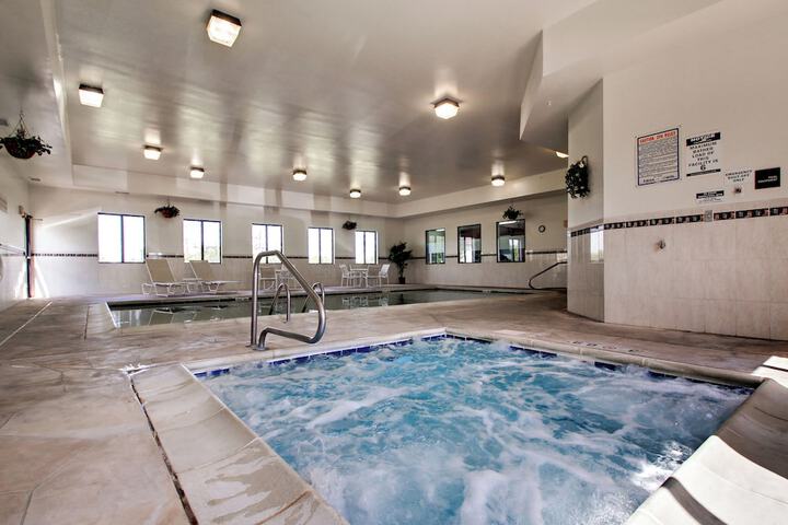 Pool 4 of 36